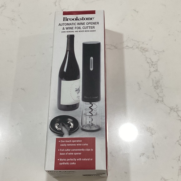 NWOT Automatic WINE opener and Wind Foil Cutter - Picture 1 of 4